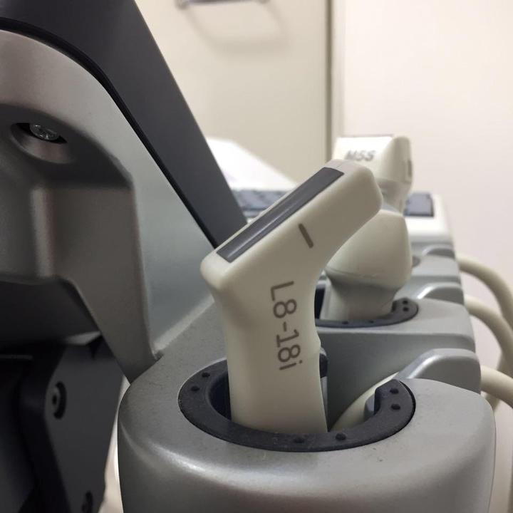 spezielle Augenultraschallsonde Tieraugenarzt